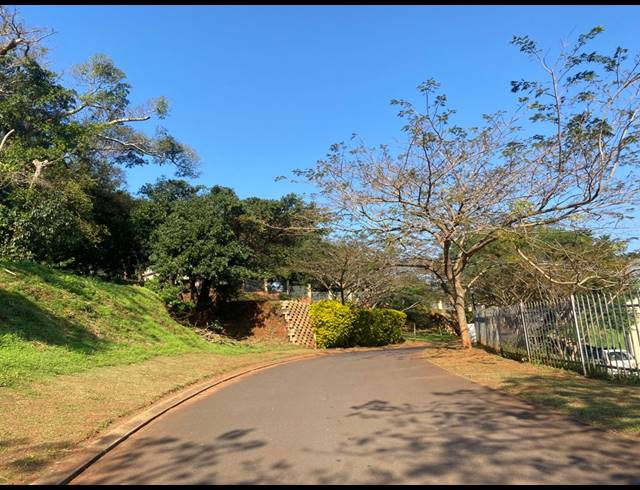 713M² VACANT LAND FOR SALE IN ILLOVO BEACH